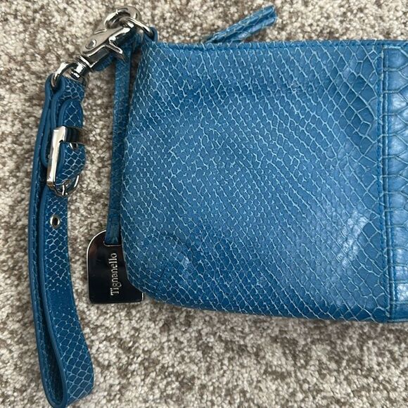 Tignanello Blue Leather Medium Wristlet/Wallet Bag - Picture 3 of 8